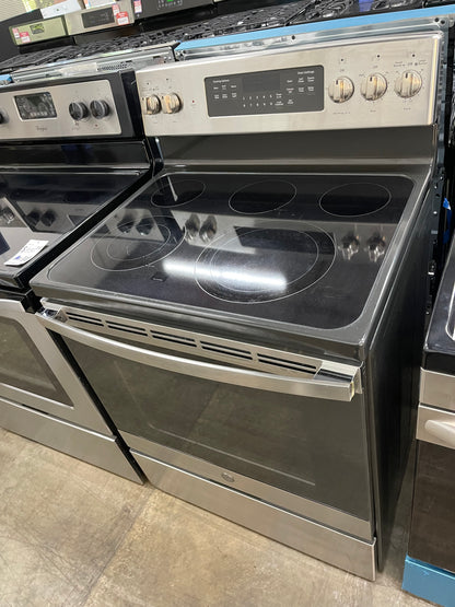 GE 30" Free-Standing Electric Convection Range

Model #:JB750SJSS