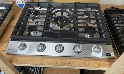 Samsung 30 in. 5-Burner Recessed Gas Cooktop in Stainless Steel with Power Burner and Wi-Fi Model # NA30N6555TS