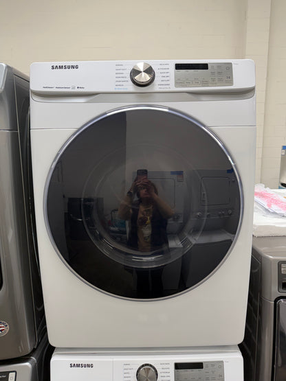 Samsung  WF45R6300AW
27 Inch Front Load Smart Washer with 4.5 Cu. Ft. And Samsung  DVE45R6300W
27 Inch Electric Smart Dryer with 7.5 cu. ft.