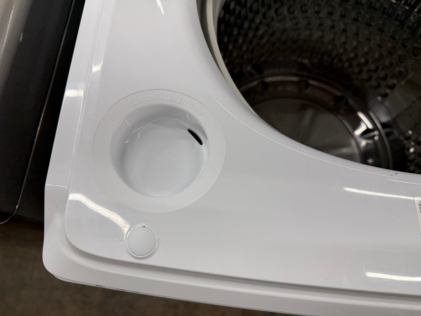 Samsung 5.4 cu. ft. Top Load Washer and 7.4 cu. ft. Electric Dryer