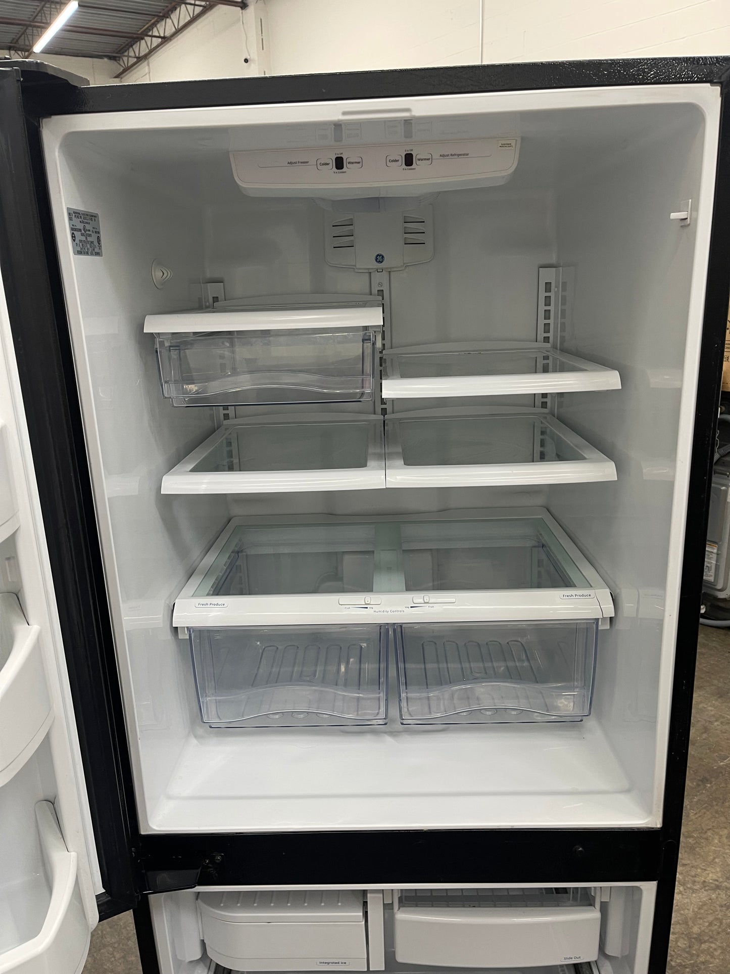 GE  GDSC0KCXBB
20.2 cu. ft. Bottom-Freezer Refrigerator with 4 Glass Shelves, Gallon Door Storage, Snack Drawer and Illuminated Upfront Temperature Controls: Black