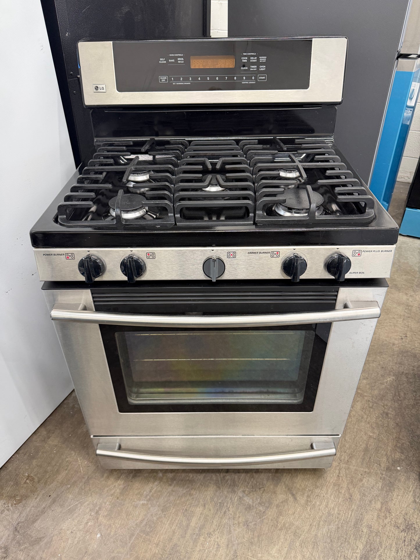 LG  LRG30355ST
30 Inch Freestanding Gas Range with 5 Sealed Burners, 5.0 cu. ft. Self-Cleaning Oven, SmoothTouch Controls and Warming Drawer: Stainless Steel