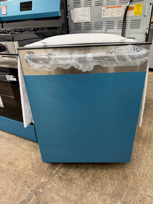 Frigidaire  FDPH4316AS
24 Inch Fully Integrated Dishwasher with 14 Place Settings, 4 Wash Cycles, 52 dBA, PVC Coated Racks, MaxDry, DishSense Sensor, NSF Certified, and Energy Star : Stainless Steel