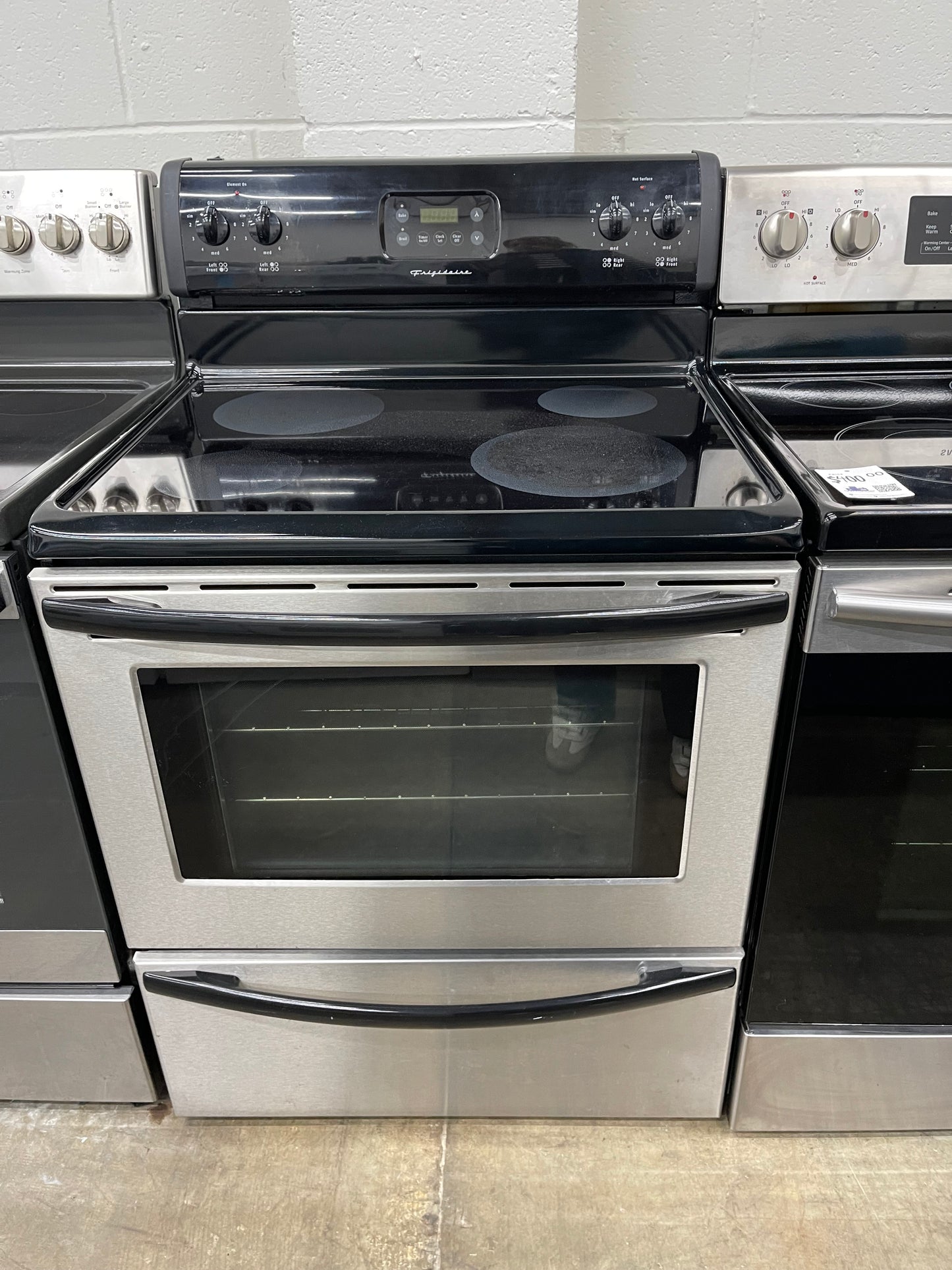 Frigidaire Freestanding Electric Range, Self Clean Oven, Ceramic Smoothtop