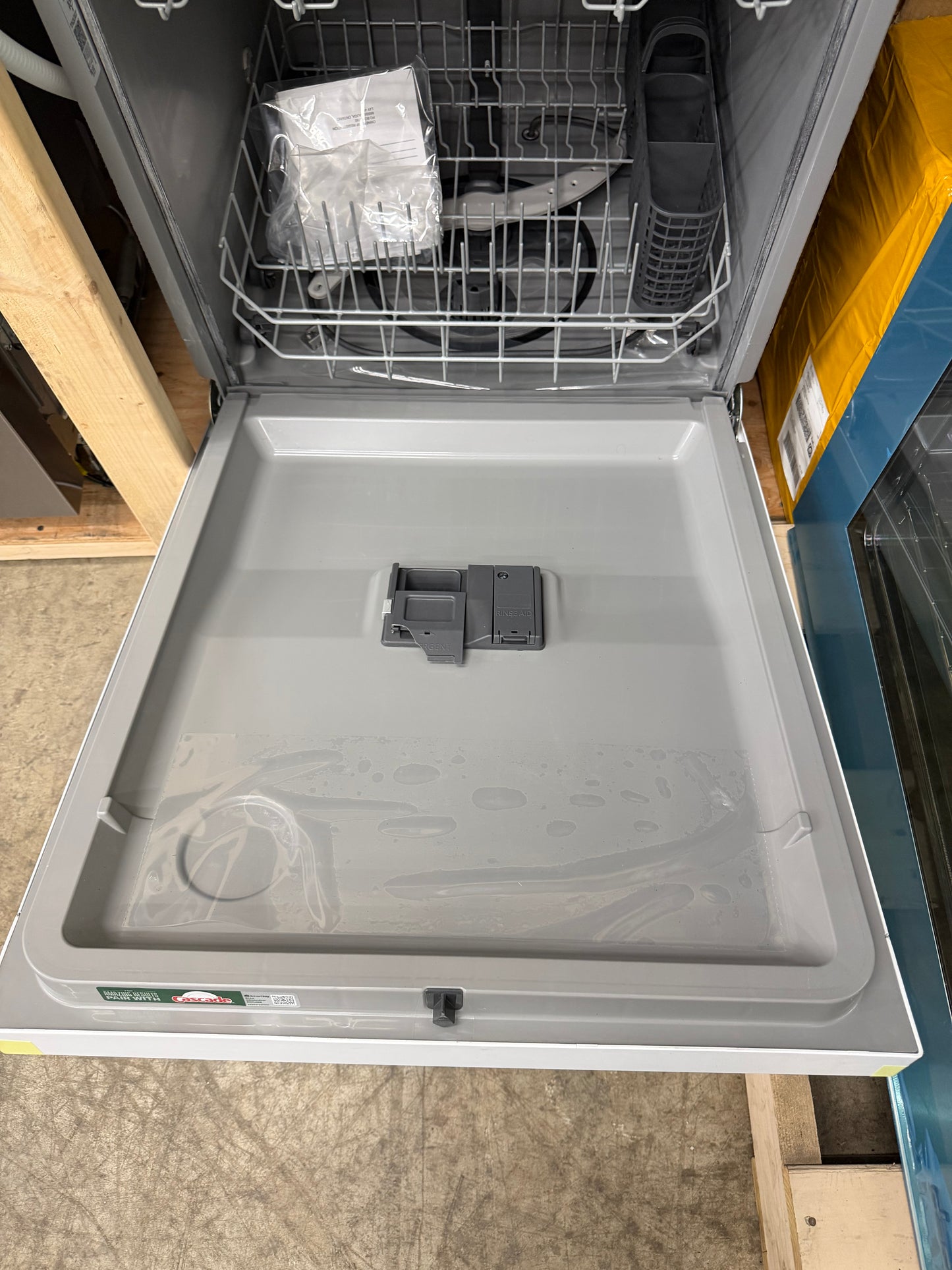 Hotpoint 24 in. Built-In Tall Tub Front Control Dishwasher with One Button in White