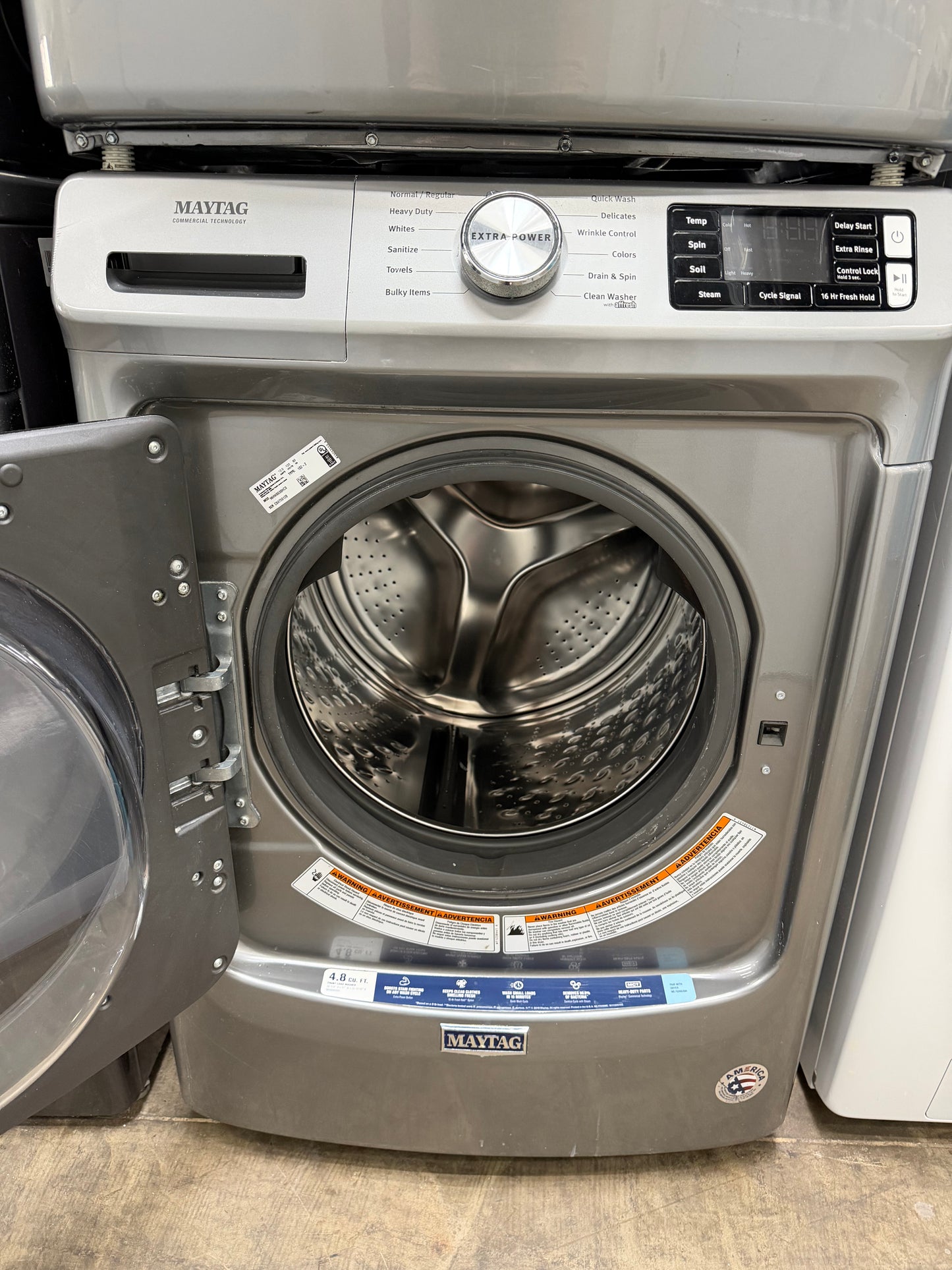 Maytag  MHW6630HC
27 Inch Front Load Washer with 4.8 cu. ft and Maytag  MED6630HC
27 Inch Electric Dryer with 7.3 Cu. Ft.