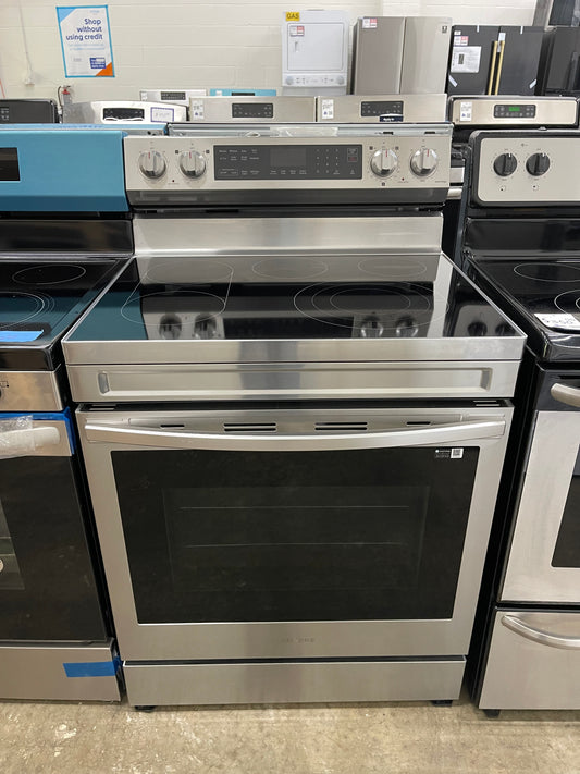 30" 6.3 cu. Ft. Smart Electric Freestanding True Convection Range with Air Fry
NE63A6711SS