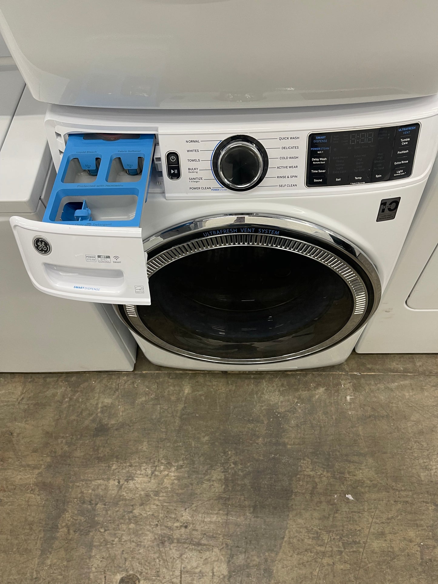 GE GFW650SSNWW Front Load Washer & GFD65ESSNWW Electric Dryer
