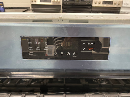 Frigidaire  FCRG3083AD
30 Inch Freestanding Gas Range with 5 Sealed Burners, 5.1 cu. ft. Convection Oven, Quick Boil Burner, Simmer Burner, Storage Drawer, Air Fry, and Self Clean: Black Stainless Steel