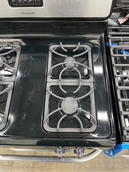 Frigidaire 30" Freestanding Gas Range in Stainless Steel