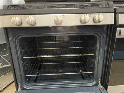 GE 30 in. 5.0 cu. ft. Freestanding Gas Range in Stainless Steel - Model: JGBS66REK3SS