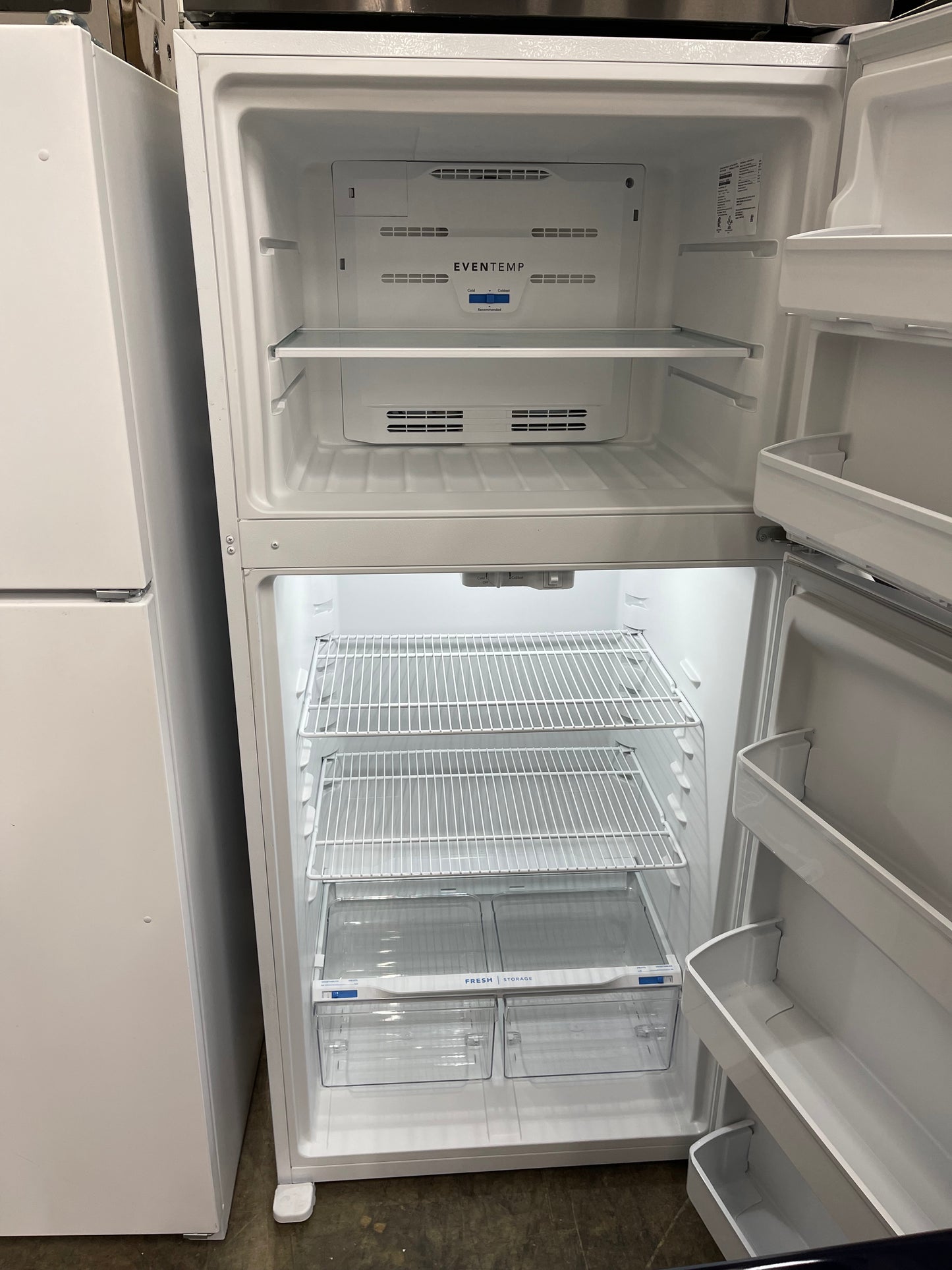 Frigidaire  FFTR1814WW
30 Inch Top Freezer Refrigerator with 18.3 Cu. Ft. Total Capacity, EvenTemp Cooling, Adjustable Shelves, Humidity-Controlled Crispers, Gallon Door Bins, LED Lighting, Ice Maker Ready, and ADA Compliant: White