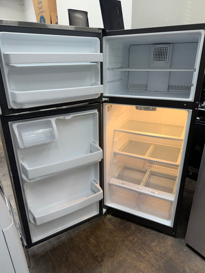 GE 15.6 Cu. Ft. Top Freezer Refrigerator – Stainless Steel
Model: GTS16GSHJRSS