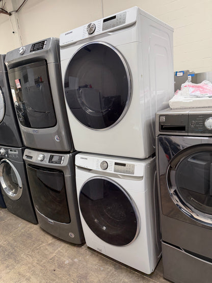 Samsung  WF45R6300AW
27 Inch Front Load Smart Washer with 4.5 Cu. Ft. And Samsung  DVE45R6300W
27 Inch Electric Smart Dryer with 7.5 cu. ft.