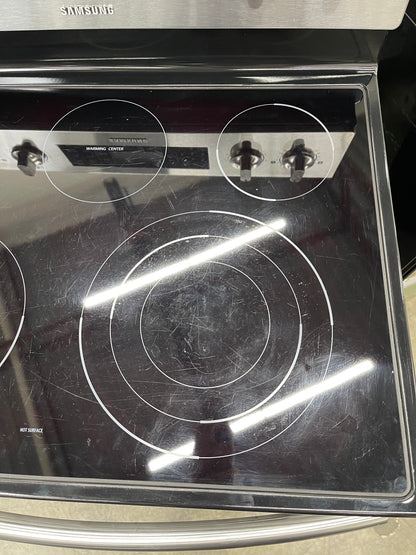 Samsung  FTQ387LWGX
30 Inch Freestanding Electric Range with 5 Cooktop Elements, 5.9 cu. ft. Convention Oven, Steam and Self Clean, Warming Drawer and Sabbath Mode