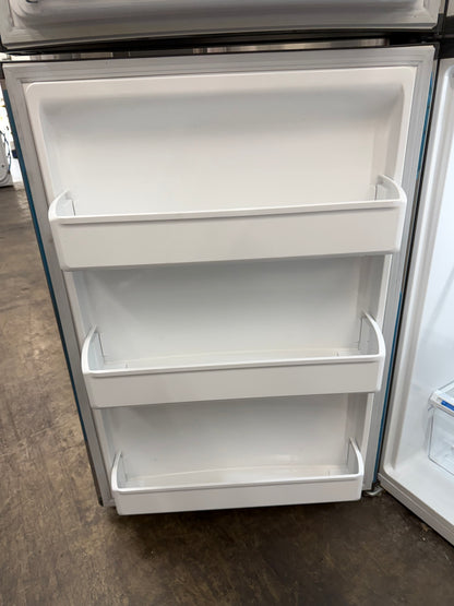 Frigidaire 18.3 Cu. Ft. Top Freezer Refrigerator
FFTR1835VS