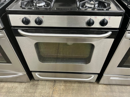 GE 30" Free-Standing Gas Range with 5.0 Cubic Feet Capacity Oven in Stainless Steel-Model #JGBP33SEHSS