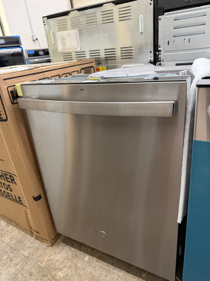 GE ENERGY STAR Top Control with Plastic Interior Dishwasher with Sanitize Cycle & Dry Boost