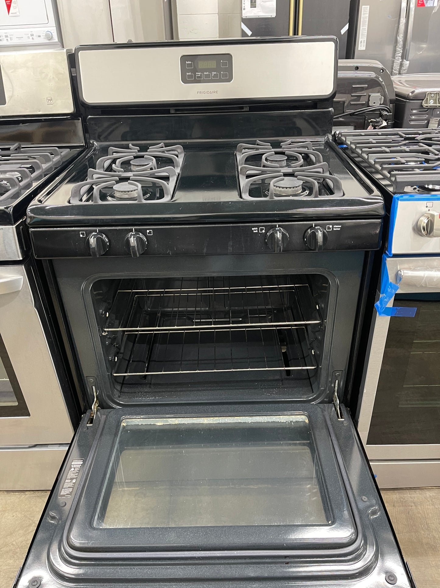 Frigidaire 30" Freestanding Gas Range in Stainless Steel