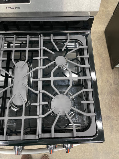 Overview
The Frigidaire FCRG305LAF is a 30-in freestanding gas range with five burners and a 5.0 cu ft capacity oven. It has a stainless steel exterior and a storage drawer. The cooktop features five sealed gas burners, including a 16,000 BTU Quick Boil B