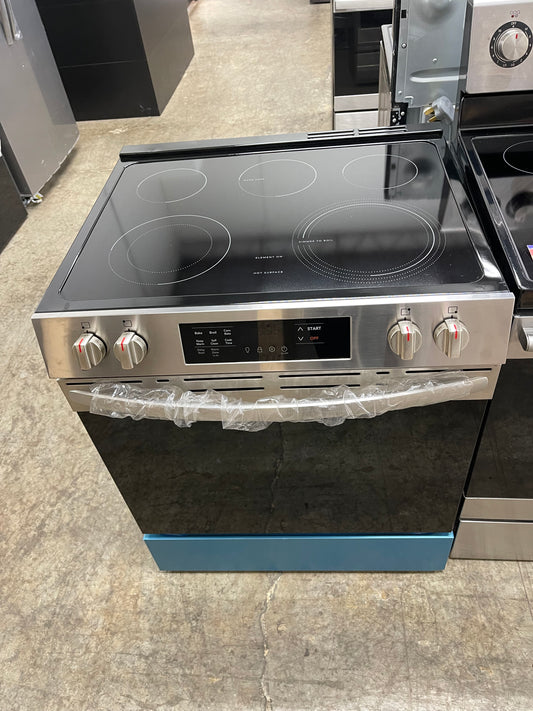 Frigidaire 30-in Glass Top 5 Burners 5.3 cu-ft Slide-In Electric Range in Stainless Steel-Model #FCFE3062AS