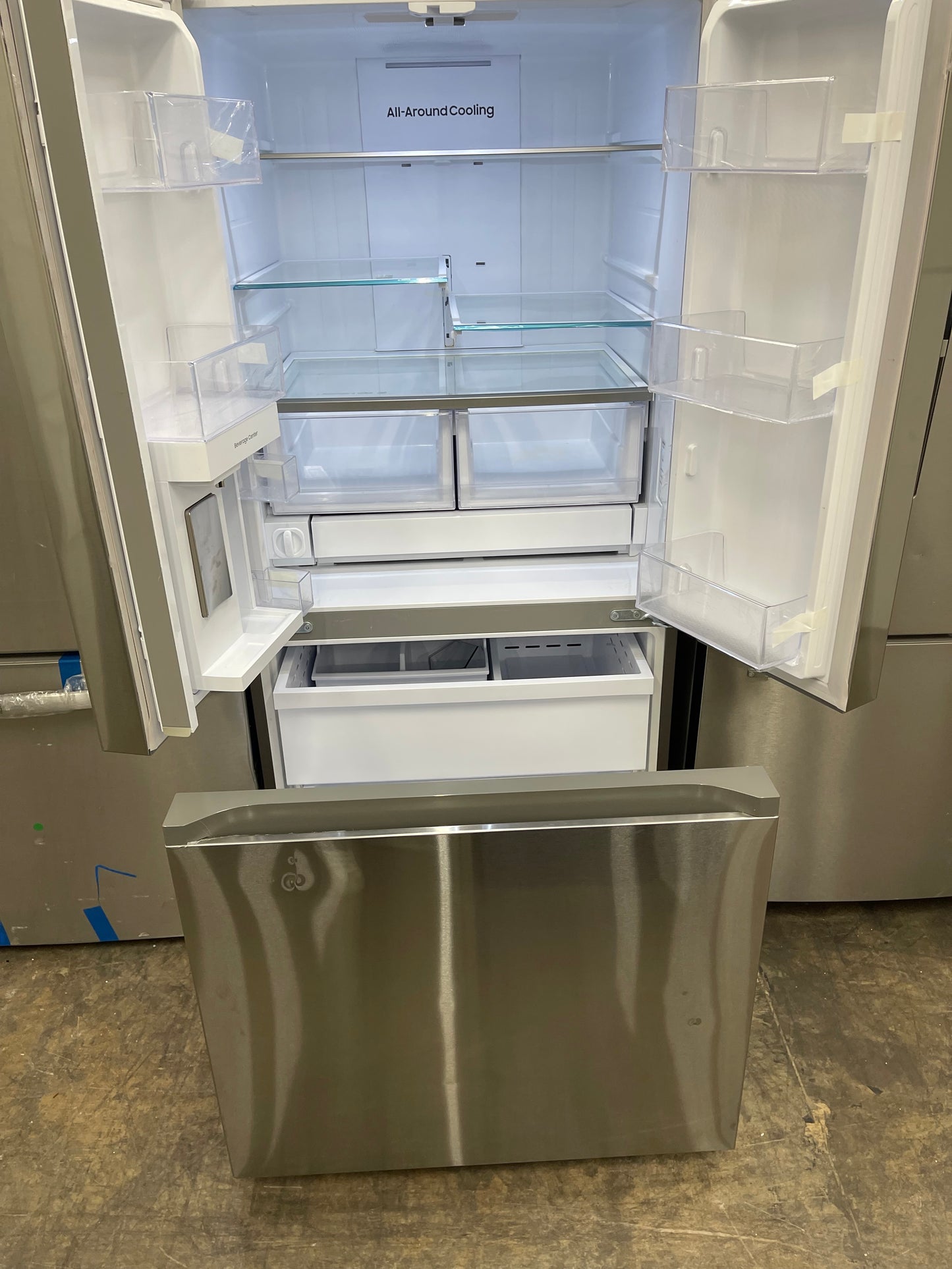 Samsung  RF25C5551SR
33 Inch Smart French Door Refrigerator with 24.5 Cu. Ft. Capacity, Beverage Center, AutoFill Water Pitcher, Dual Ice Maker, Power Cool & Freeze, Door Alarm, Wi-Fi Connectivity, ENERGY STAR Certified, and ADA Compliant