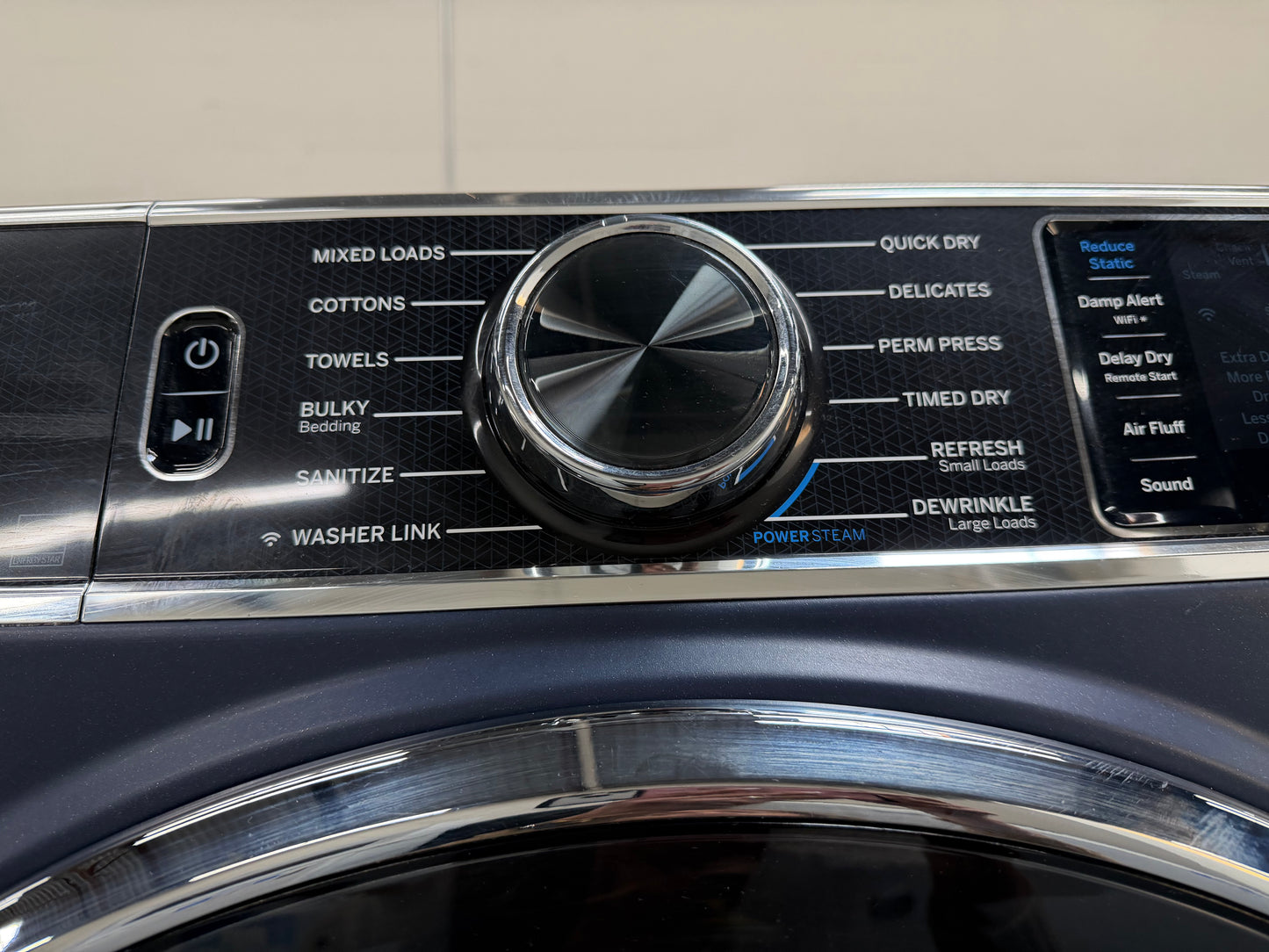 GE  GFW850SPNRS
28 Inch Front Load Smart Washer with 5.0 cu. ft. And GE  PFD87ESPVRS
28 Inch Smart Front Load Electric Dryer with 7.8 cu ft