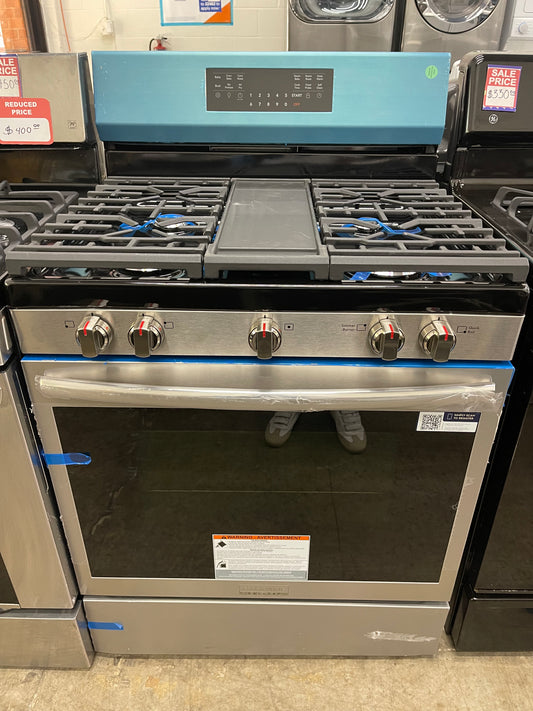 Frigidaire Gallery 30 in 5.1 cu-ft Gas Range with No Preheat + Air Fry in Smudge Proof Black Stainless Steel-Model #GCRG3060BDA