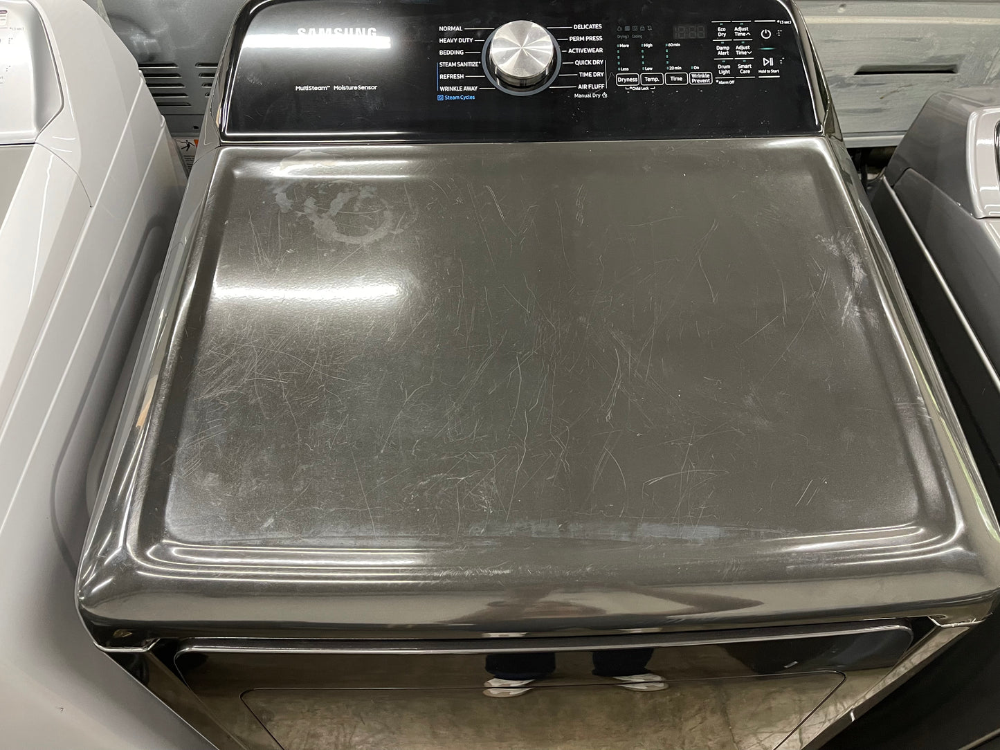 Samsung DVE50R5400V/A3  

7.4 cu. ft. Electric Dryer with Steam Sanitize+ in Black Stainless Steel