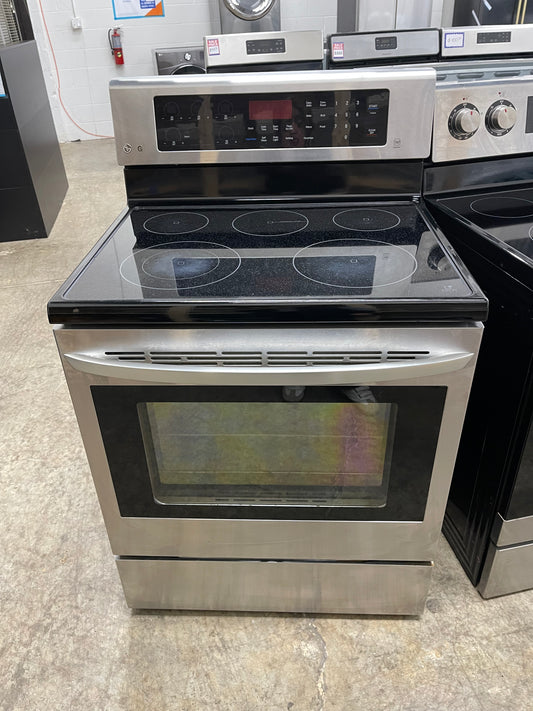 LG  LRE3083ST
30 Inch Electric Range with True Convection, IntuiTouch Controls, EasyClean , 5 Heating Elements, Power Burner, 6.3 cu. ft. Capacity, Brilliant Blue Interior, Storage Drawer and Star-K Certified: Stainless Steel