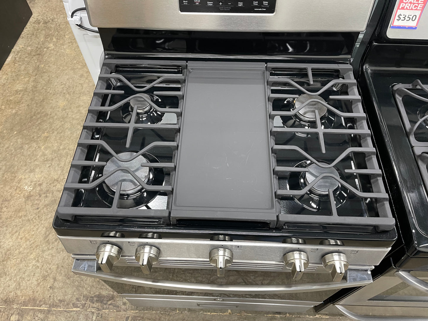 GE 30 in. 5.0-cu. ft. Freestanding Gas Range in Stainless Steel-Model #JGBS66REK3SS