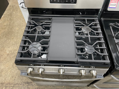 GE 30 in. 5.0-cu. ft. Freestanding Gas Range in Stainless Steel-Model #JGBS66REK3SS