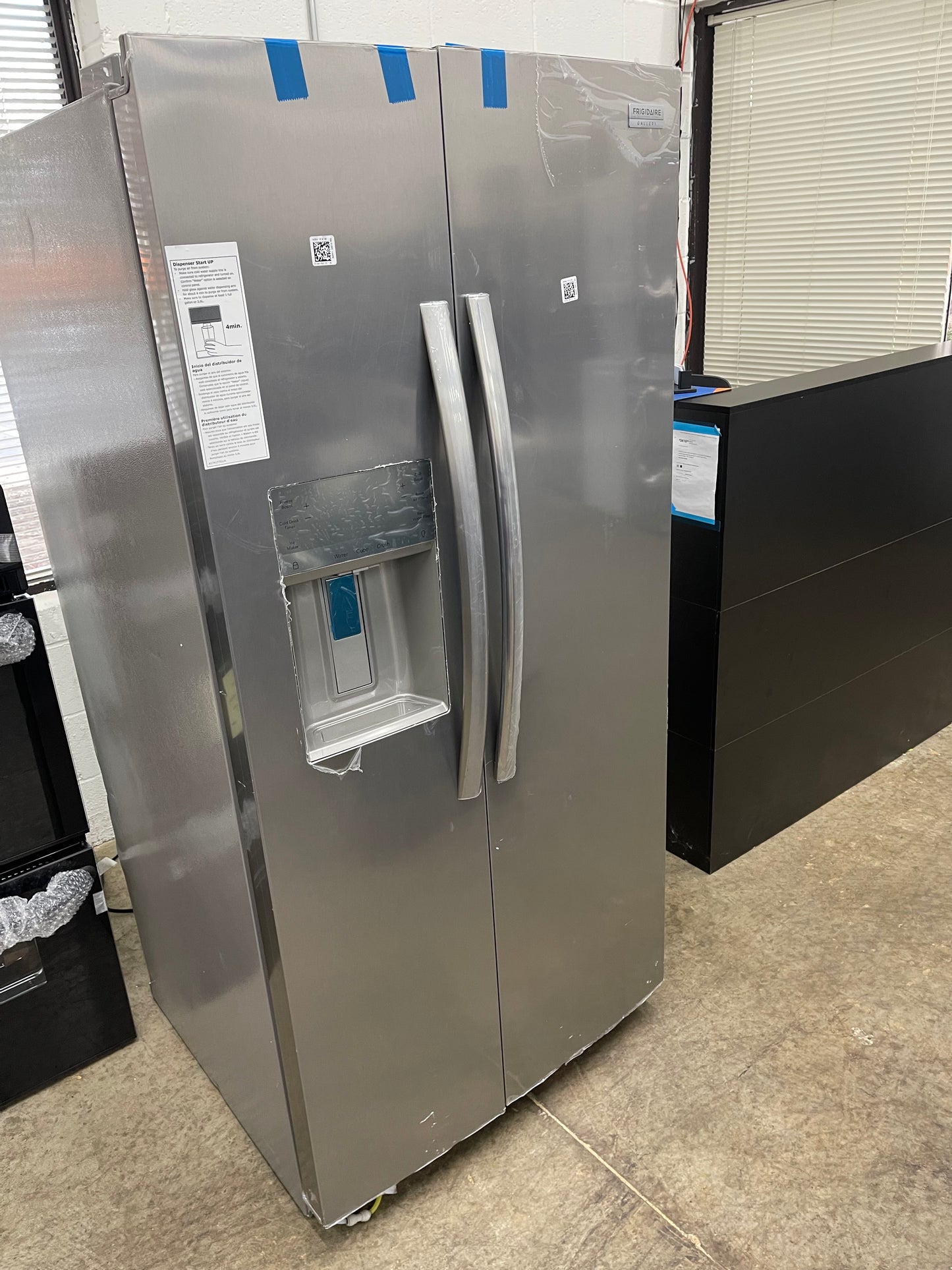 Frigidaire Gallery 22 Cu. Ft. 33" Standard-Depth Side-by-Side Refrigerator
GRSS2352AF