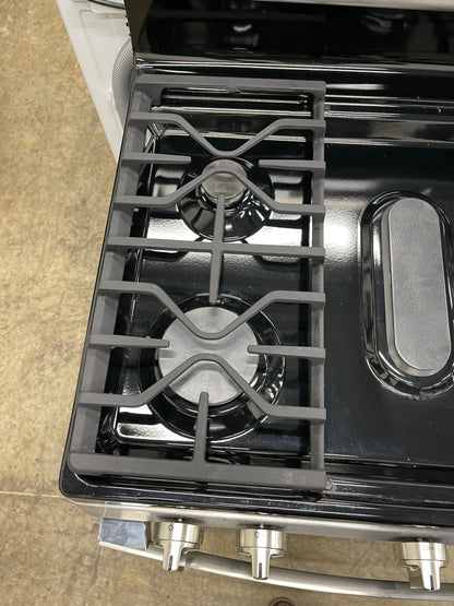 GE 30 in. 5.0-cu. ft. Freestanding Gas Range in Stainless Steel-Model #JGBS66REK3SS