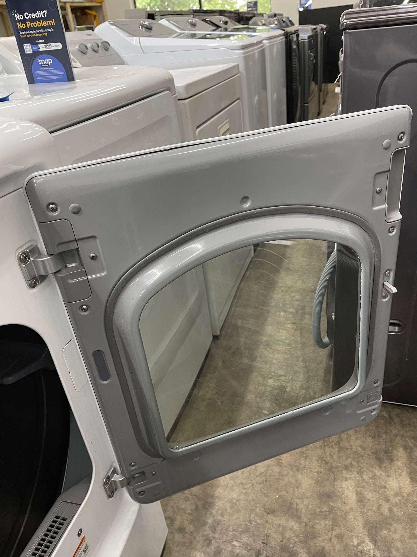 Samsung  DV50F9A6EVW
27 Inch Electric Dryer with 7.4 cu. ft. Capacity, 13 Drying Cycles, Dryer Rack, Smart Care, LED Controls, Stainless Steel Drum, Reversible Door, Wrinkle Away and Steam