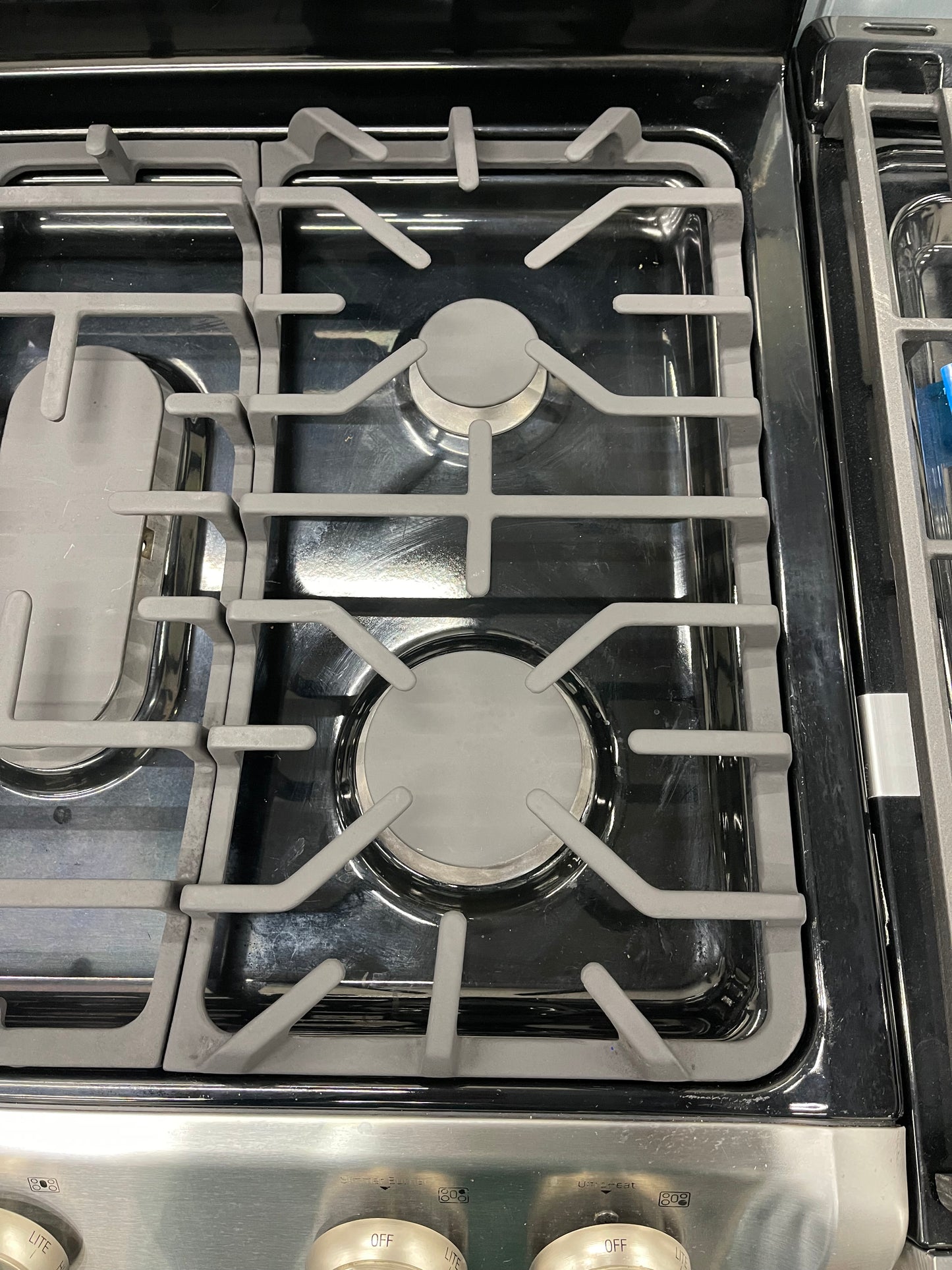 6.9 cu. ft. Gas Double Oven Range with ProBake Convection and EasyClean- Model:LDG4313ST