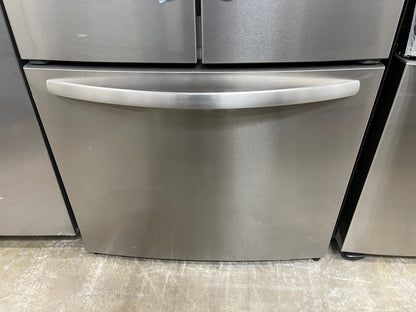 Frigidaire 17.6 Cu. Ft. Counter-Depth French Door Refrigerator
FRFG1723AV