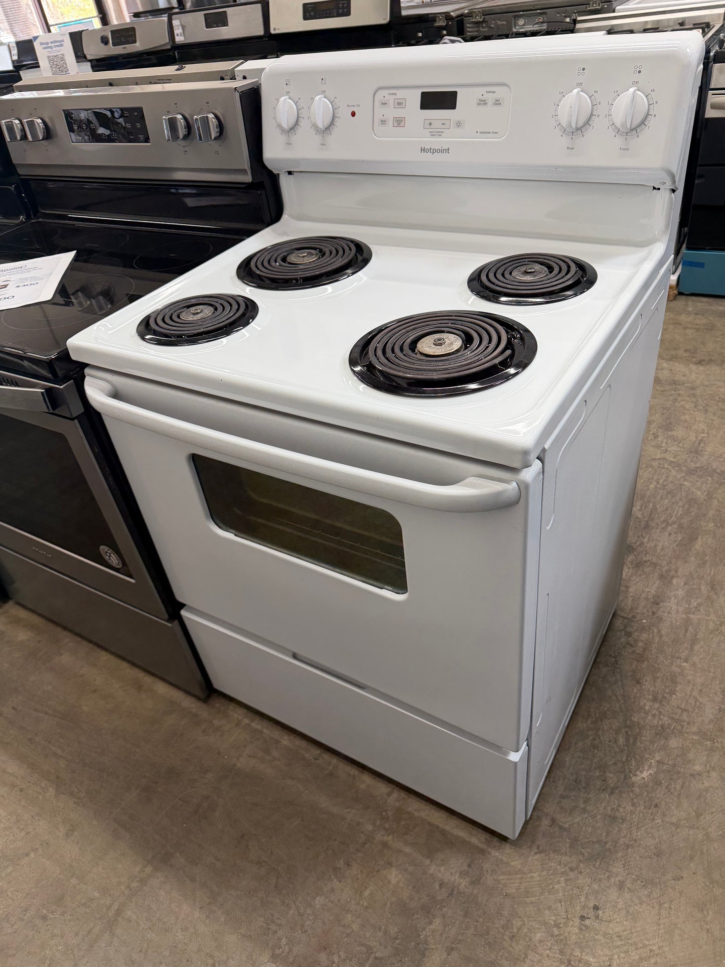 Hotpoint  RBS360DMWW
30 Inch Freestanding Electric Range with 5.0 Cu. Ft. Oven Capacity, Storage Drawer, Cooktop Indicator Light, Sensi-Temp, and Porcelain Cooktop: White