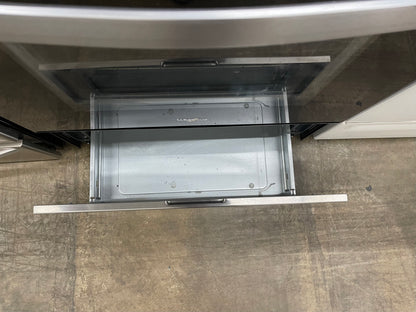 Whirlpool 30-in 4 burners 4.8-cu ft Freestanding Electric Range ( Stainless Steel )
Model #WFC150M0JS