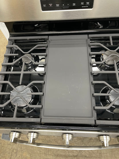 GE 30 in. 5.0-cu. ft. Freestanding Gas Range in Stainless Steel-Model #JGBS66REK3SS