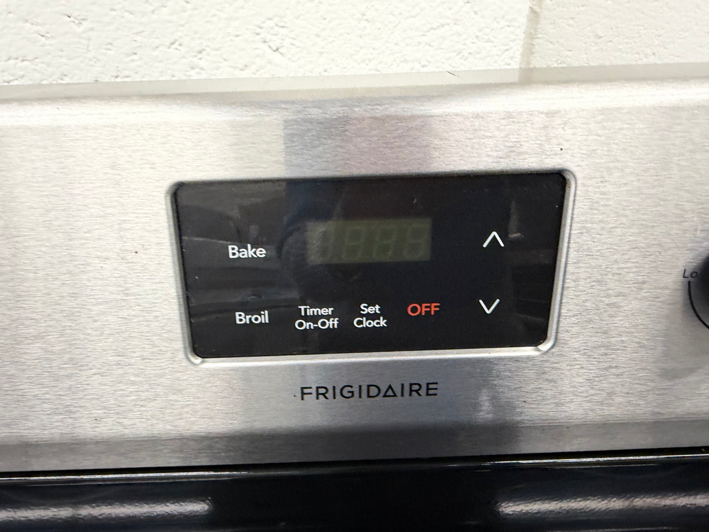 Frigidaire 30 in. 5 Burner Element Freestanding Electric Range in Stainless Steel-FCRE3052AS