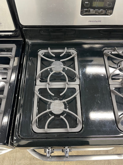 Frigidaire 30" Freestanding Gas Range in Stainless Steel