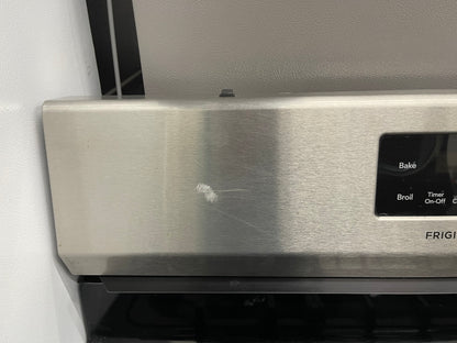 Overview
The Frigidaire FCRG305LAF is a 30-in freestanding gas range with five burners and a 5.0 cu ft capacity oven. It has a stainless steel exterior and a storage drawer. The cooktop features five sealed gas burners, including a 16,000 BTU Quick Boil B