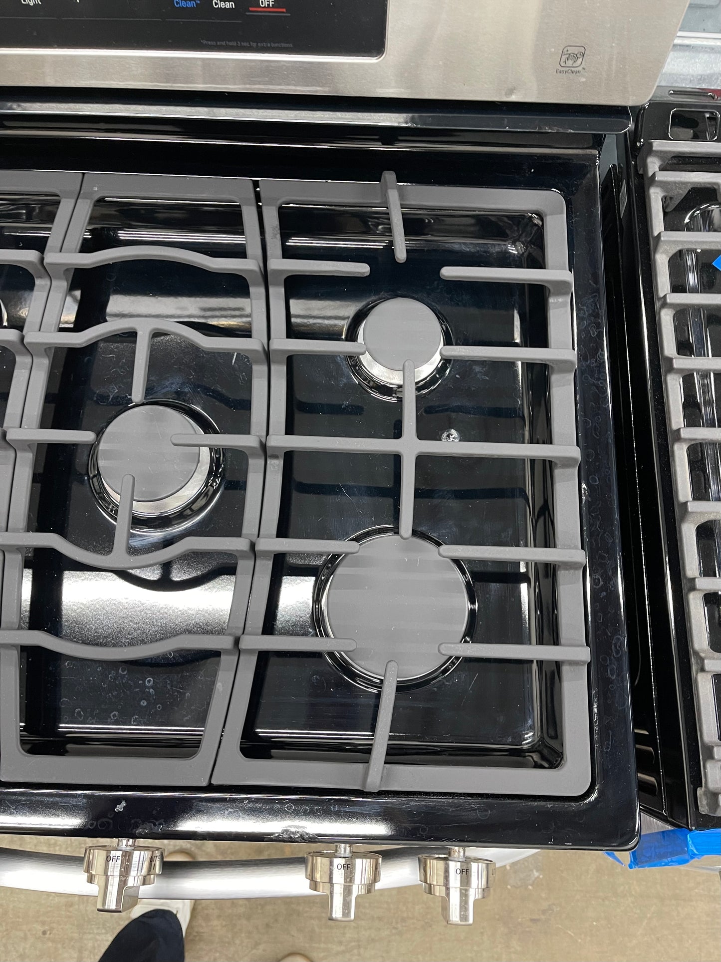 LG  LRG3081ST
30 Inch Gas Range with EvenJet Fan Convection, 20 Minute EasyClean® Mode, IntuiTouch Keypad, SuperBoil 17,000 BTU Burner, Large WideView™ Plus Window, 5 Sealed Burners, 5.4 cu. ft. Oven and Storage Drawer: Stainless Steel