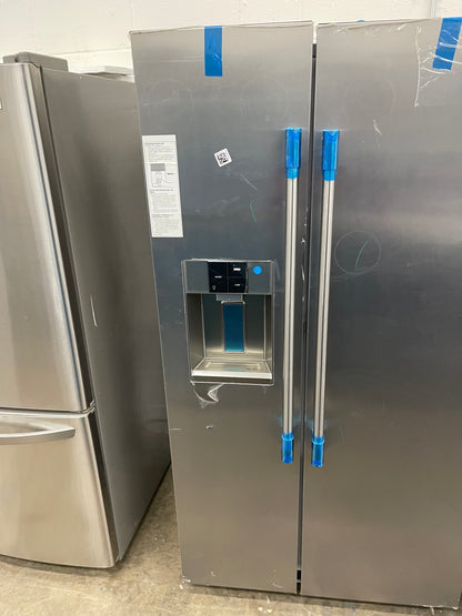 Frigidaire Professional 22.3 Cu. Ft. 36" Counter Depth Side by Side Refrigerator
PRSC2222AF