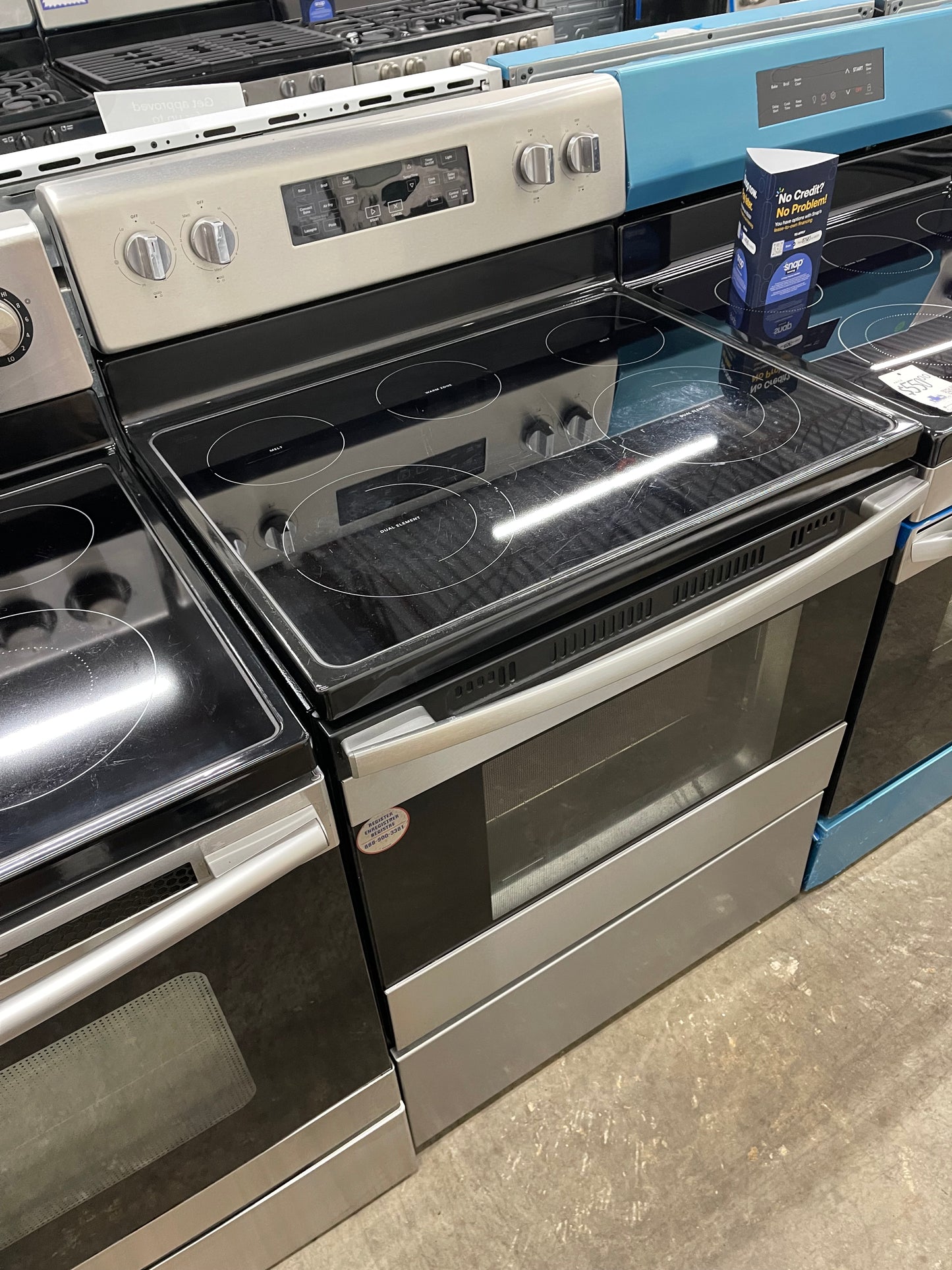 Whirlpool 30in Electric Range