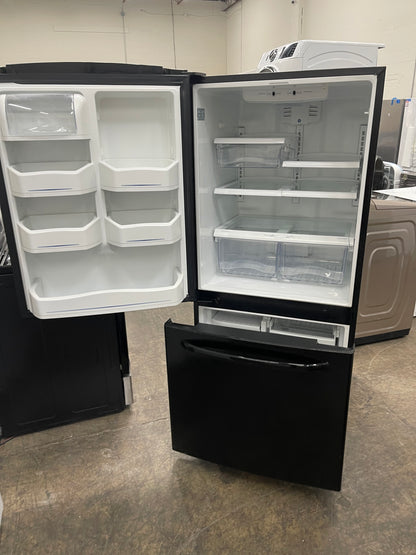 GE  GDSC0KCXBB
20.2 cu. ft. Bottom-Freezer Refrigerator with 4 Glass Shelves, Gallon Door Storage, Snack Drawer and Illuminated Upfront Temperature Controls: Black