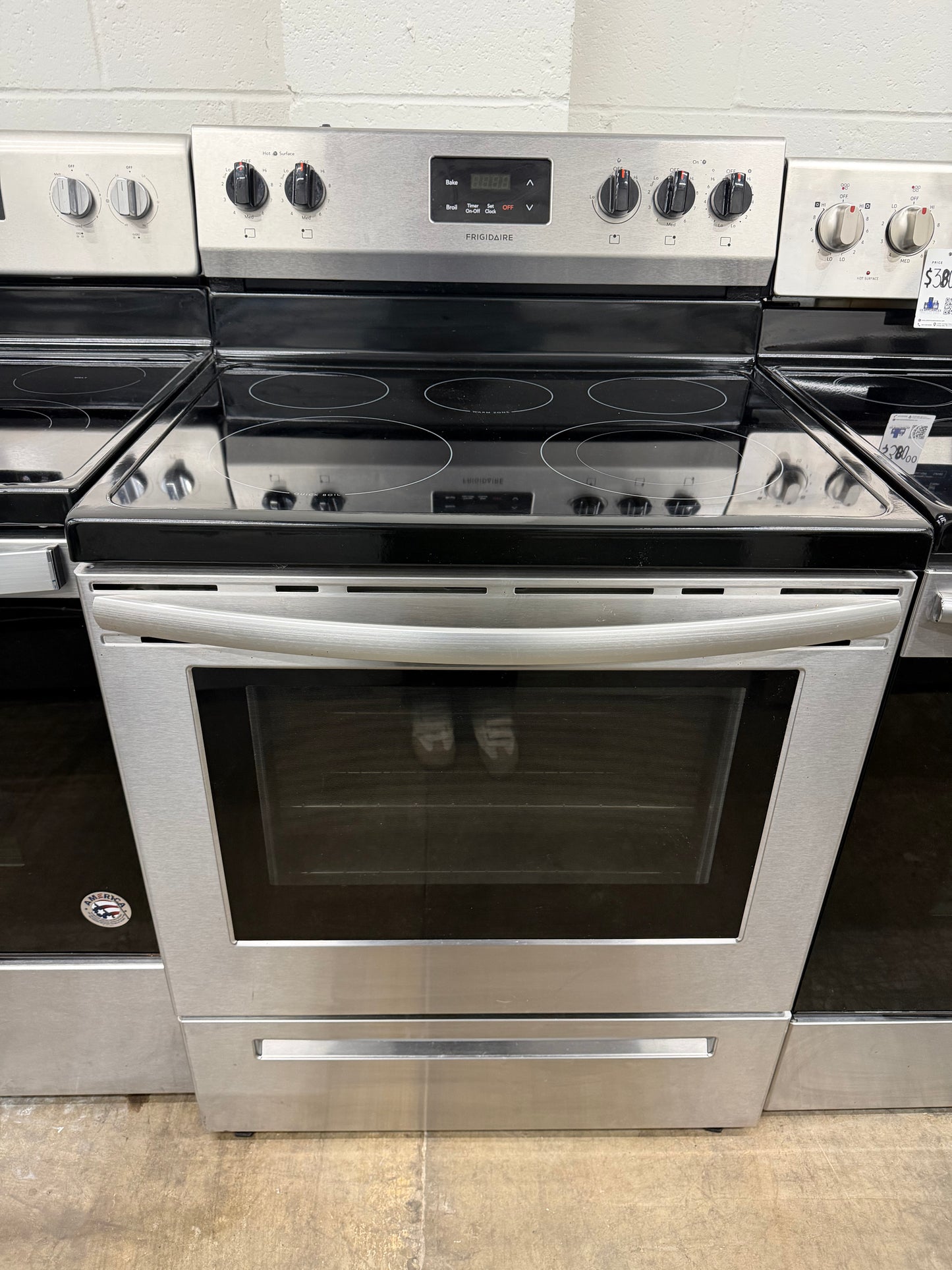 Frigidaire 30 in. 5 Burner Element Freestanding Electric Range in Stainless Steel-FCRE3052AS