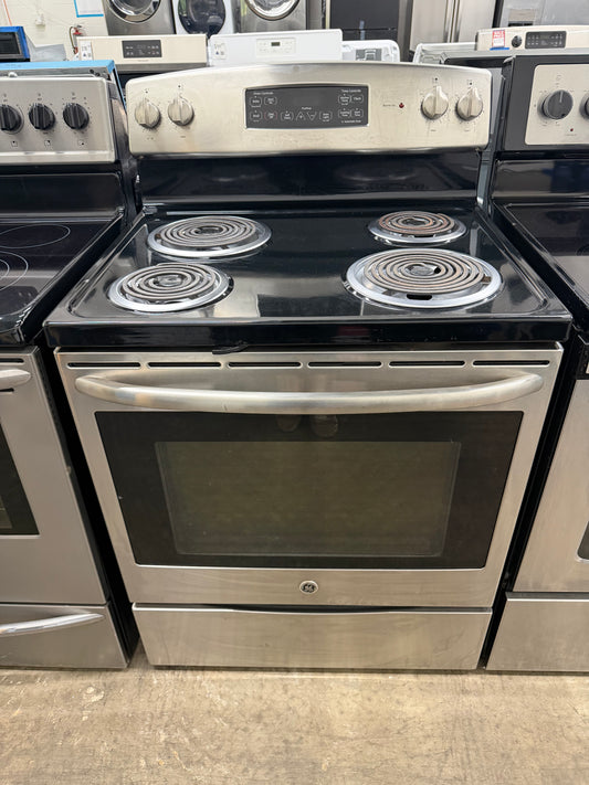 GE JBP35SD1SS 30” Freestanding Electric Range – Stainless Steel
