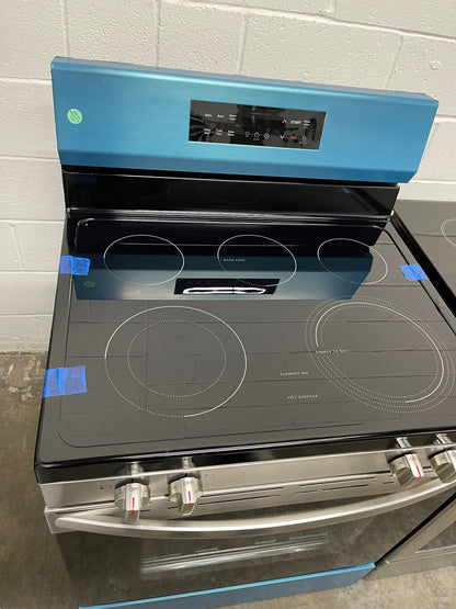 Frigidaire FCRE3062AS
30 Inch Freestanding Electric Range with 5 Elements, 5.3 cu. ft. Capacity